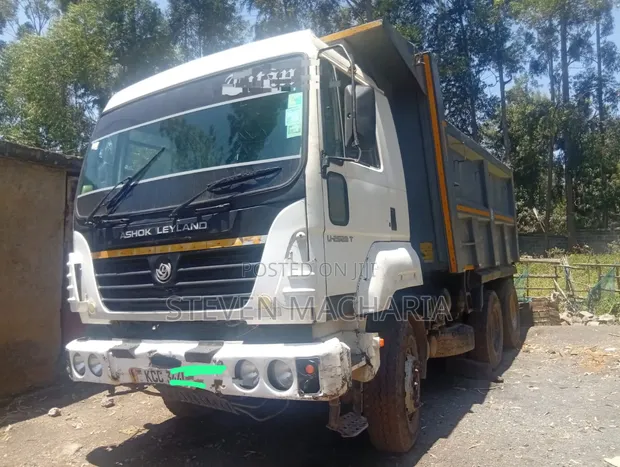 Ashok Leyland Dump Truck 2015 - 1