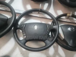 Toyota Crown Steering Airbag (2005)