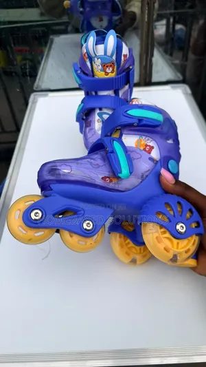 Adjustable Roller-Skating Shoes