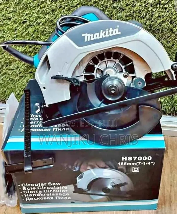 Makita 1200W Circular Saw (7-inch Blade) - 1