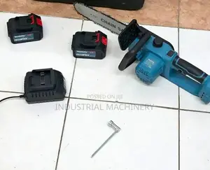 Makita 12-inch Cordless Chain Saw