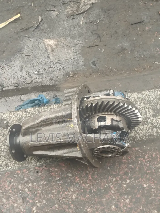 Toyota Hilux Vigo Differential - Used - 1