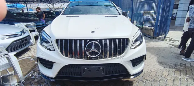 Mercedes-Benz AMG GLE 43 4MATIC 2019 White - 1