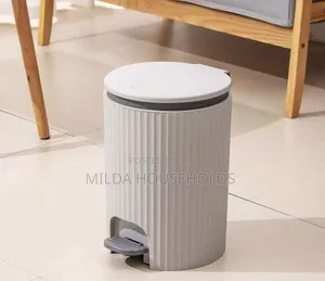 Foot Pedal Dustbin/Trash Can - Grey