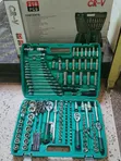 CR-V 216-Piece Pro-Grade Socket Wrench Set - 1
