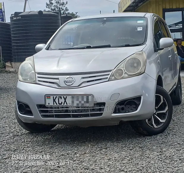 Nissan Note 1.2 Petrol 2012 Silver - 1