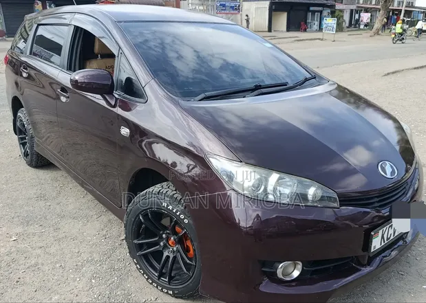 Toyota Wish 2013 Maroon - 1