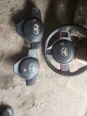 Toyota Vitz Jewela Steering Airbag