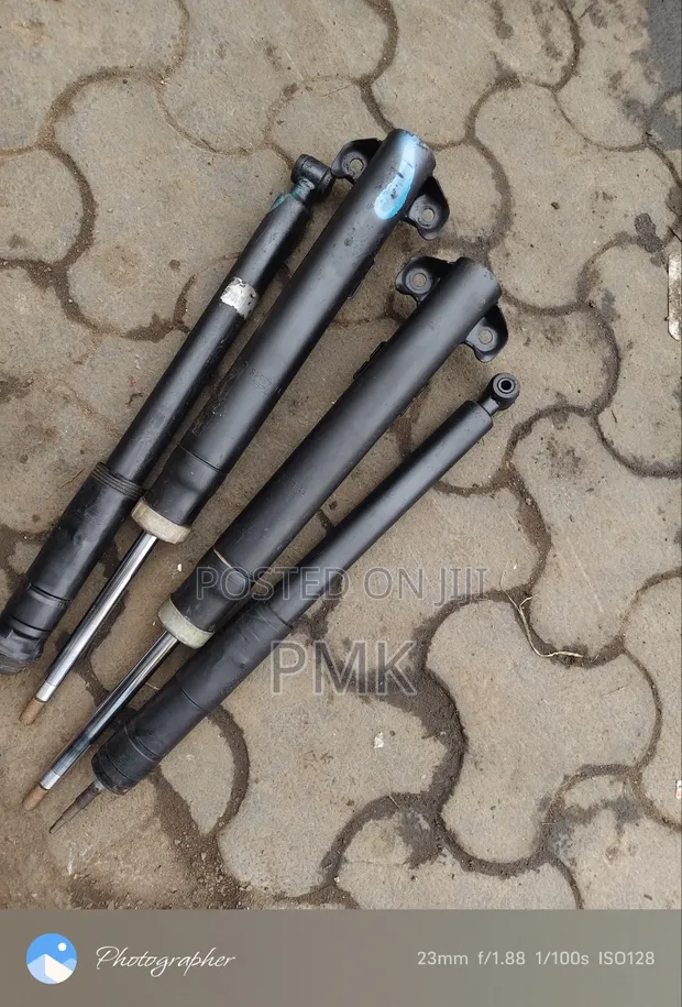 Mercedes-Benz W201 Shocks (Used) - 1