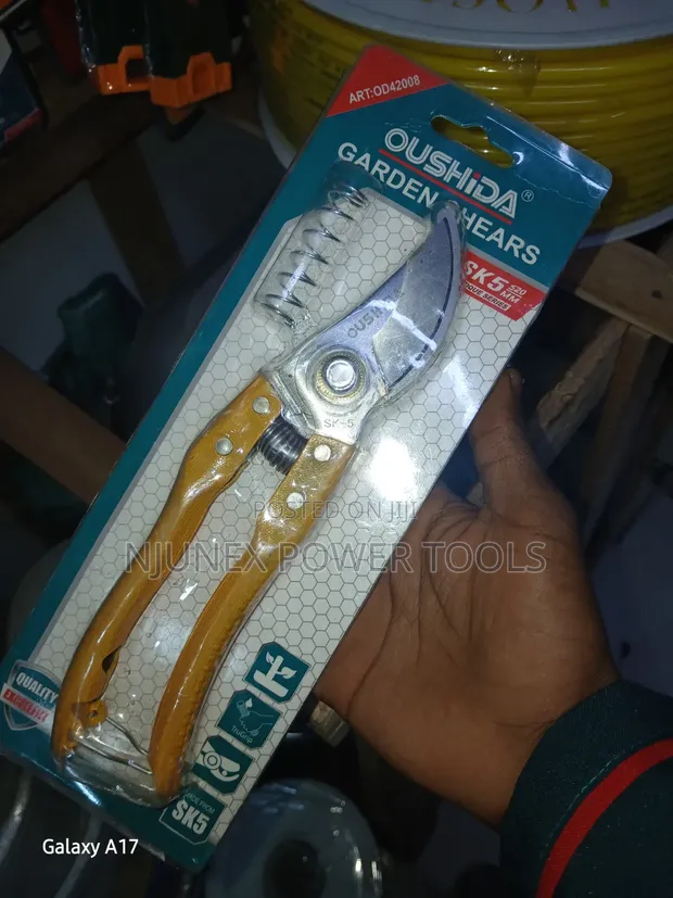 Mkasi wa bustani wa Oushida wa SK5 Steel wenye mpini wa njano - 1