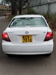 Toyota Axio 1.5 G 4WD 2012 White - 4