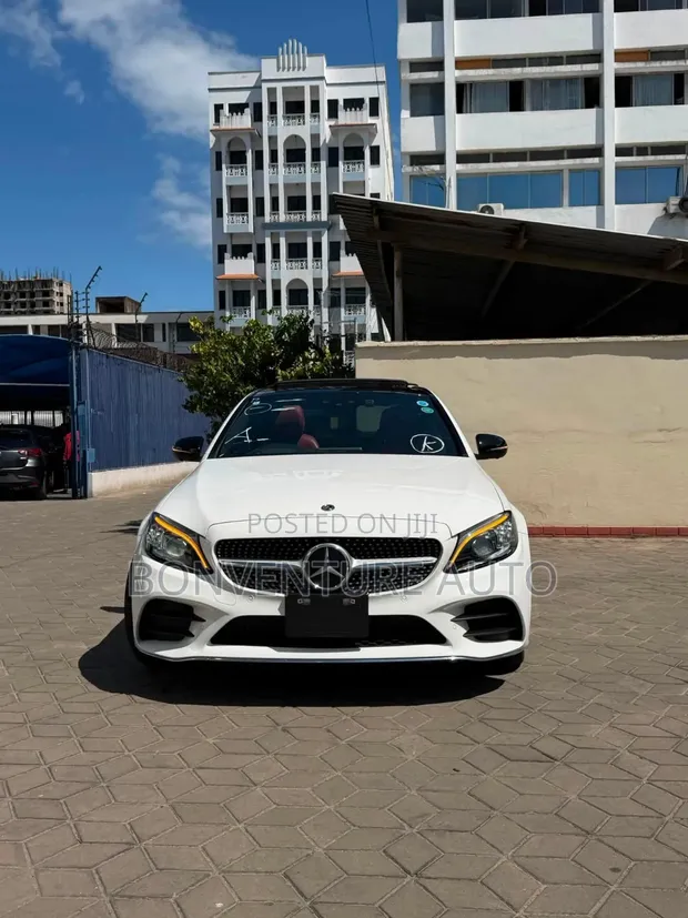 Mercedes-Benz C200 2018 White - 1