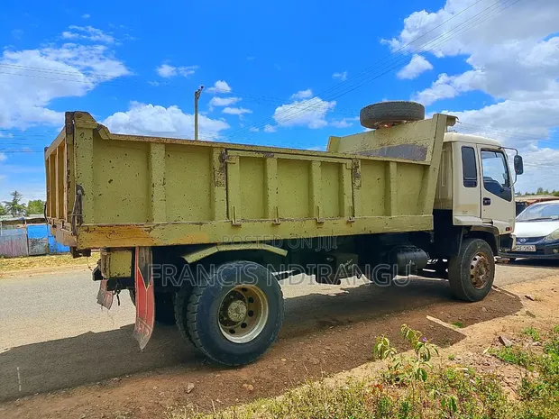 Isuzu FVR 23 Dump Truck - 1
