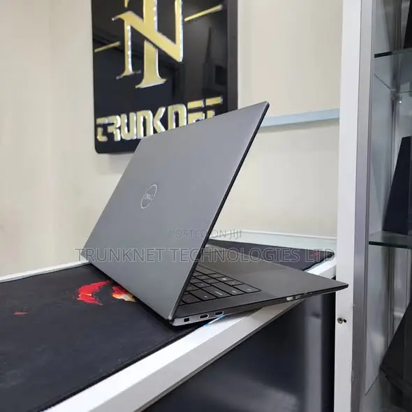 Dell Precision 5570 Laptop - Core i7, 16GB RAM, 512GB SSD - 1