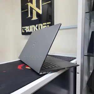 Dell Precision 5570 Laptop - Core i7, 16GB RAM, 512GB SSD