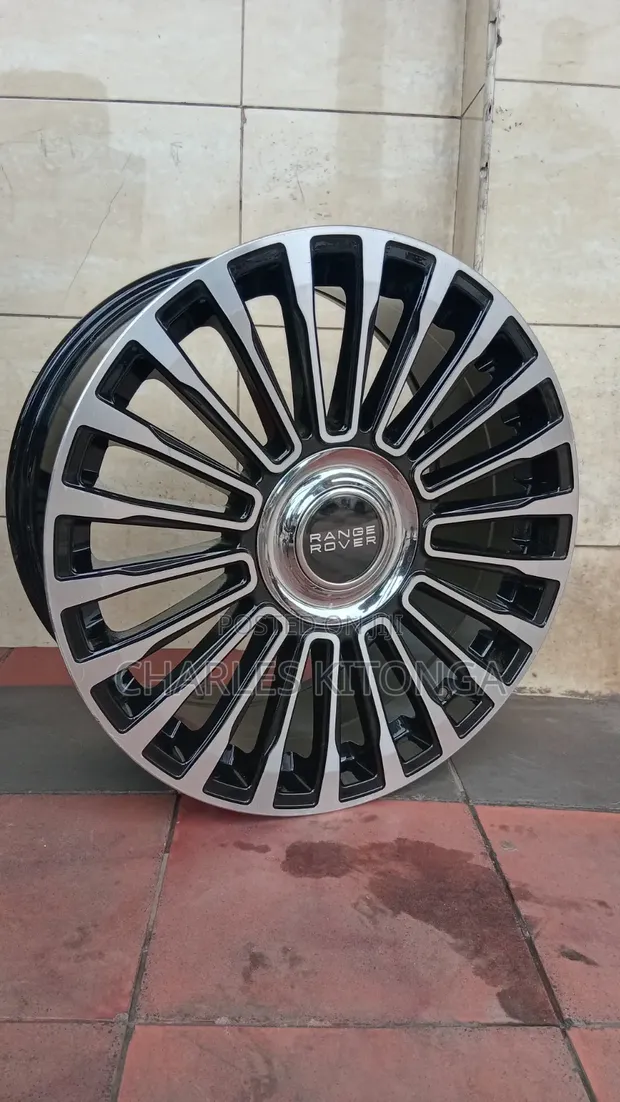 Brand New 21" Range Rover Vogue Rims - 1