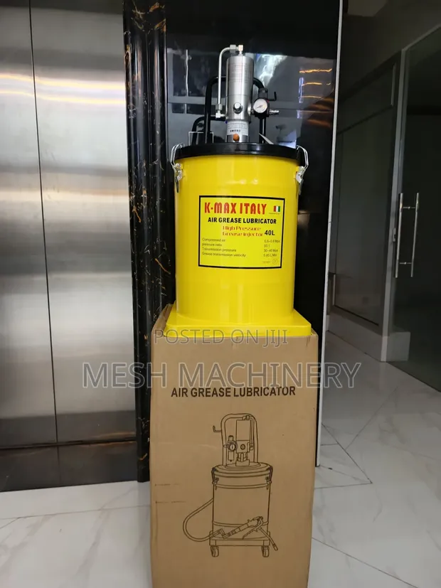 K-Max Italy 40L Air Operated Grease Lubricator - 1