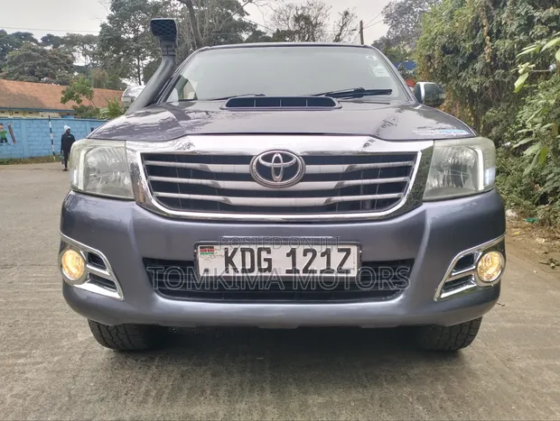 Toyota Hilux Double Cab 2014 - 1