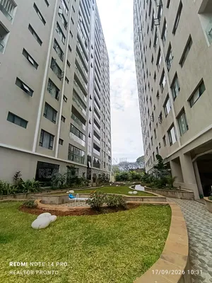 4 Bedroom All-En-Suite Apartment with DSQ in Lavington, Valley Arcade