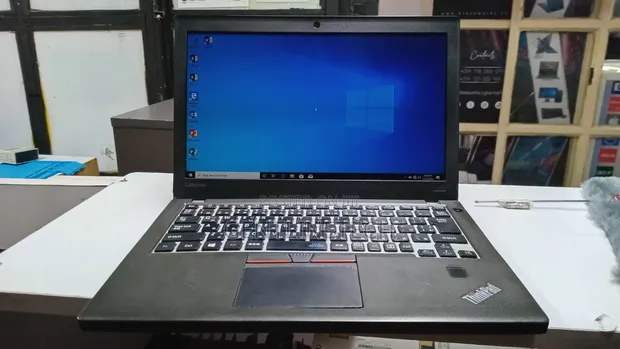 Lenovo ThinkPad X270 Laptop - Intel Core i3, 1TB HDD - 1