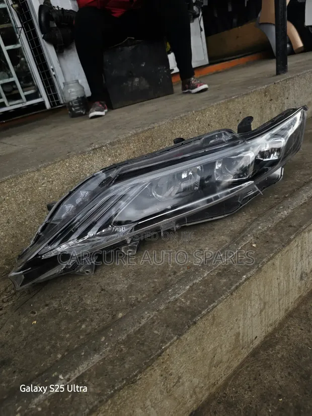 Toyota Harrier 2014-2016 Headlight (Brand New) - 1