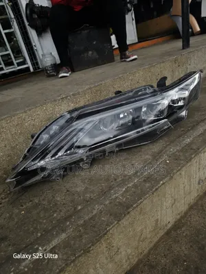 Toyota Harrier 2014-2016 Headlight (Brand New)