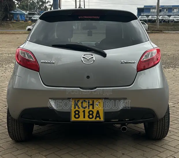 Mazda Demio 2009 Gray - 1