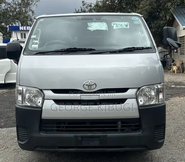 Toyota HiAce 2019 Diesel Automatic - 1