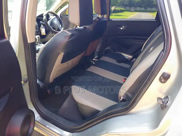 Nissan Dualis 2012 Silver - 1