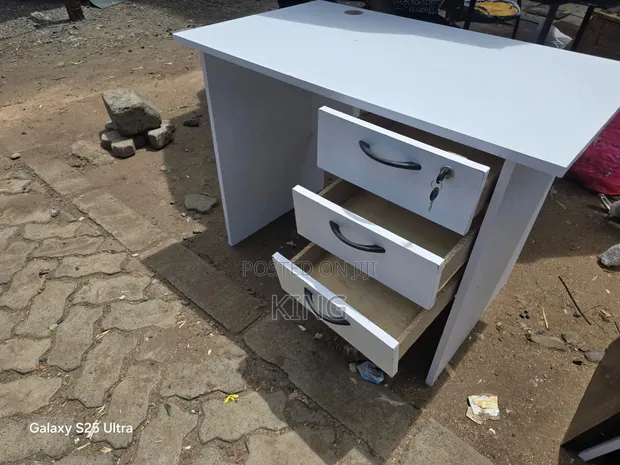 Boss Office Reception Desk - 1