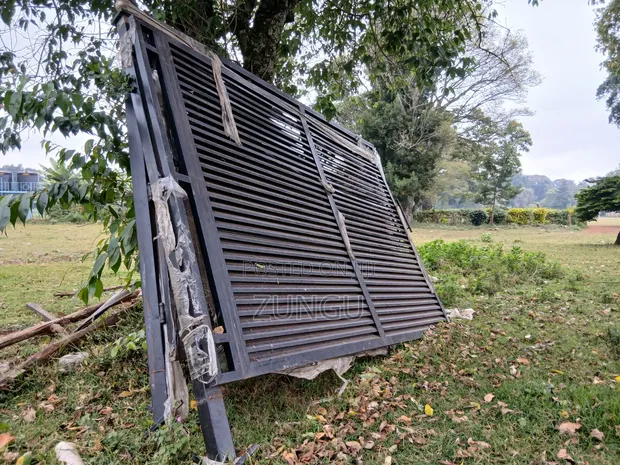 Modern Black Steel Louver Gate - 12ft - Brand New - 1