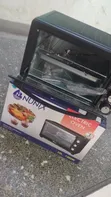 Nunix E20-R 1280W Countertop Electric Oven - 1
