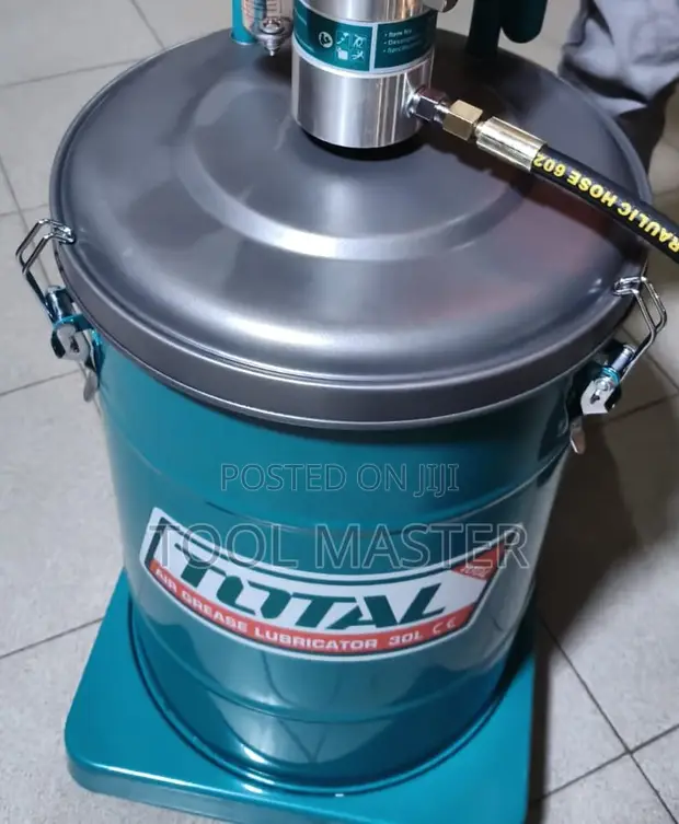 30L Air Operated Grease Lubricator Machine - 1