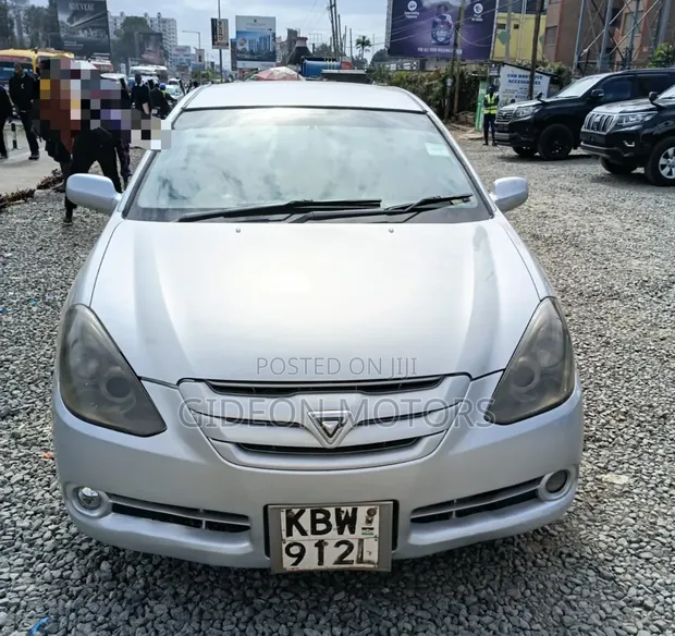Toyota Caldina 2006 Silver - 1