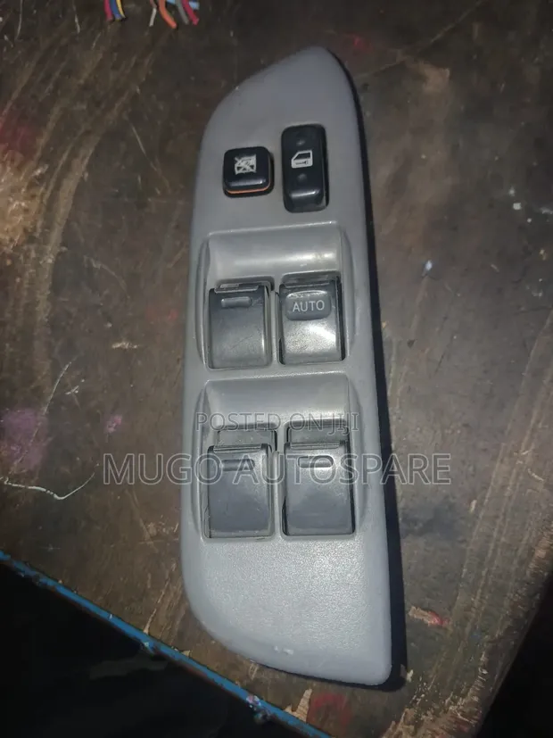 Toyota NZE Main Switch (Used) - 1