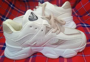 ID Kids Sneakers - Cream/Off-White