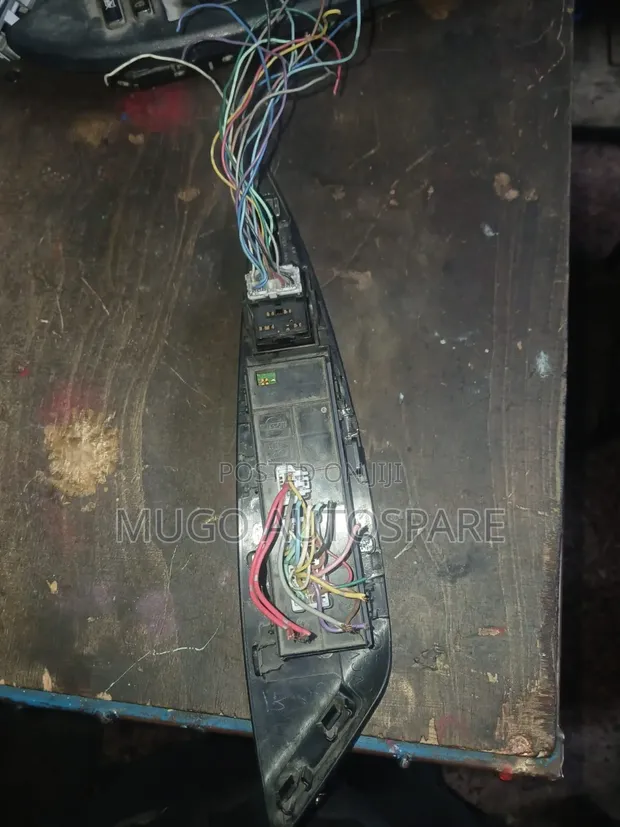 Nissan X-Trail Door Main Switch - 1
