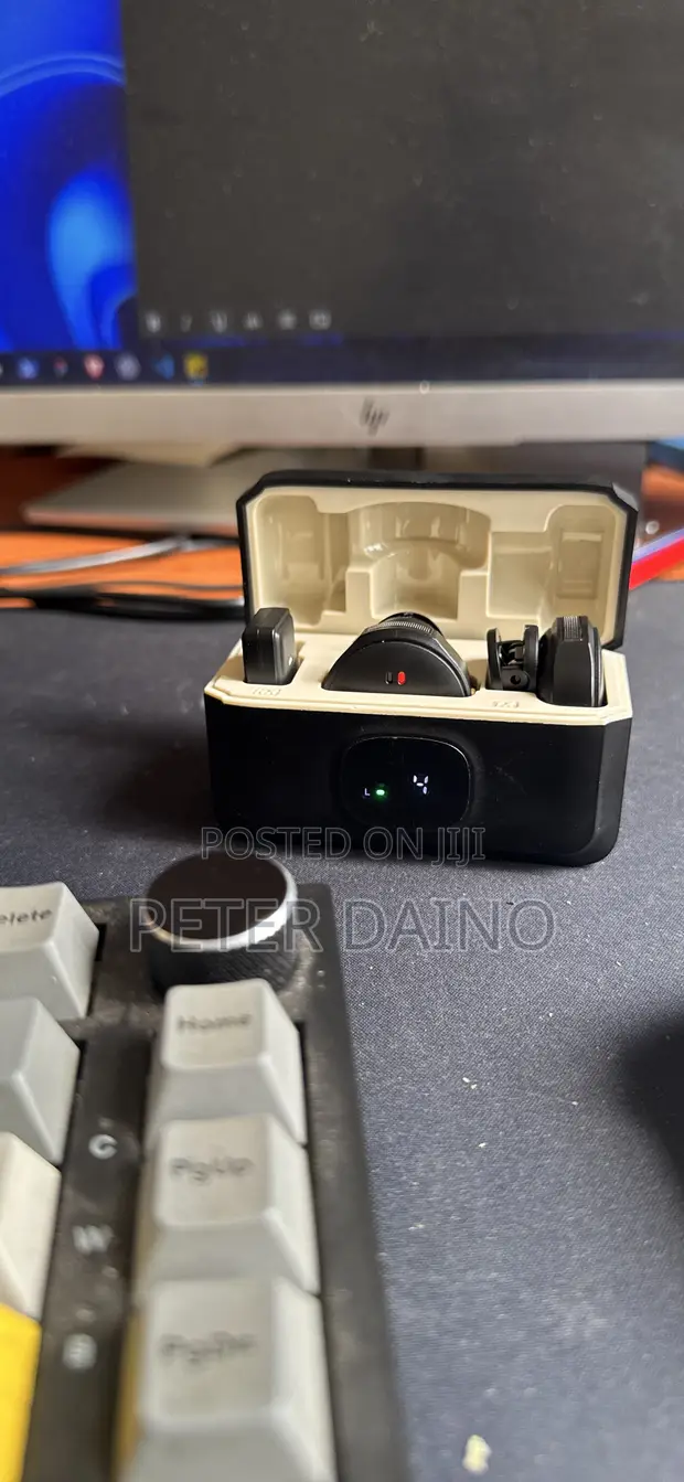 Used Wireless Microphone for Videos - 1