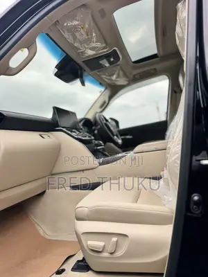Toyota Land Cruiser LC300 ZX 2023