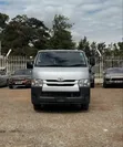 Toyota HiAce 2018 Silver - 3