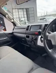 Toyota HiAce 2018 Silver - 5