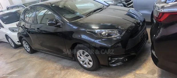 Toyota Yaris 2019 Black - 1