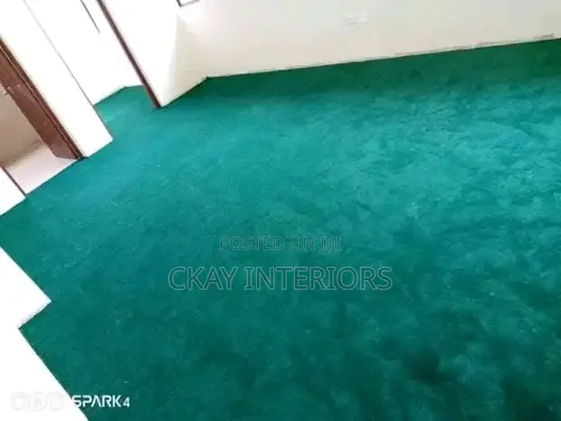 VIP Green Comfort Wall-to-Wall Carpet - 1