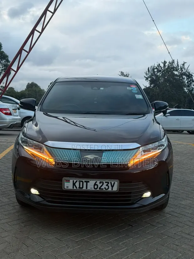 Toyota Harrier 2.0 Turbo 2017 Black - 1