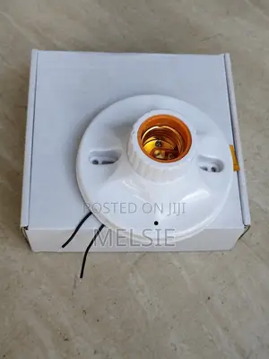 Smart Bulb Holder Camera with Phone App