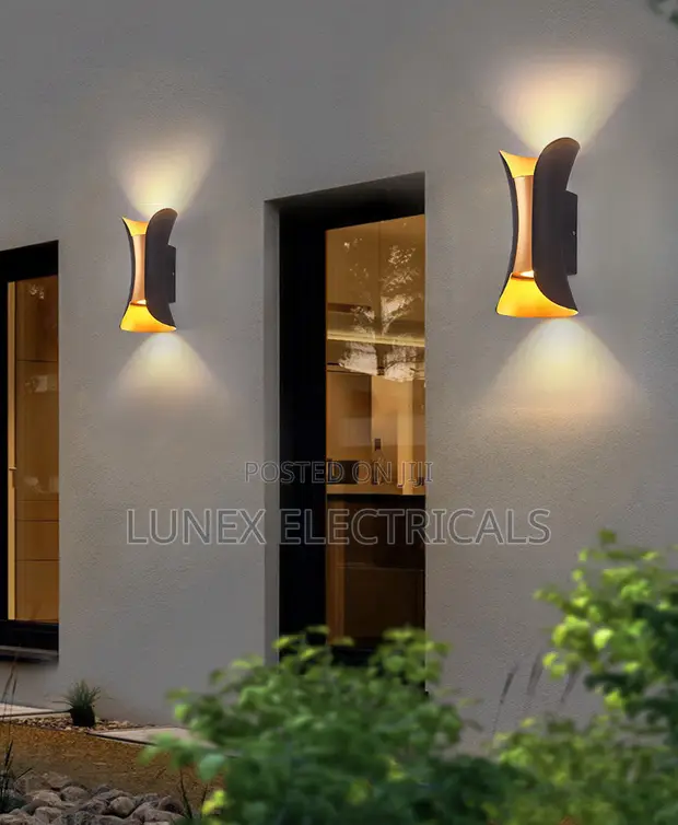 Modern LED Outdoor Wall Lamp - Waterproof Garden Light - 1