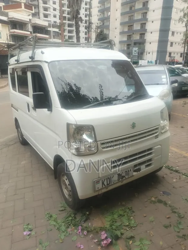 Suzuki Every Wagon 2016 White - 1