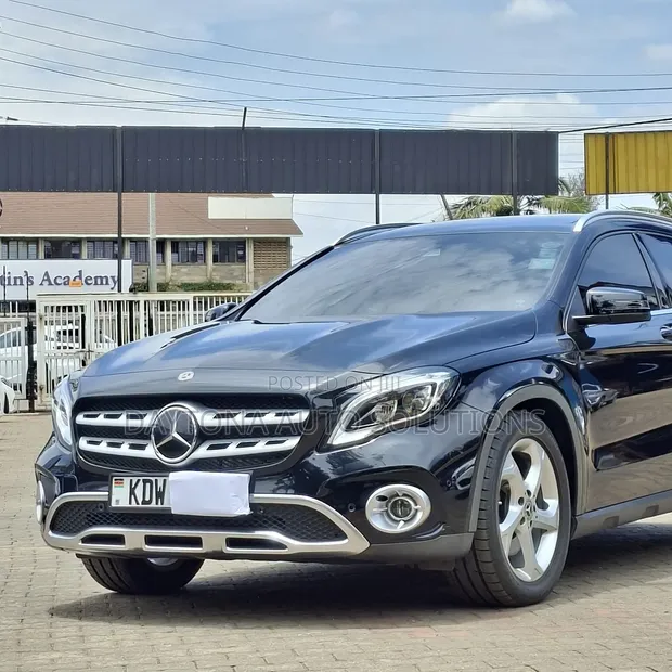 Mercedes-Benz GLA 250 2018 Black - 1