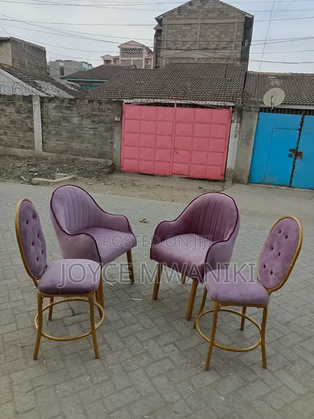 Set of 4 Manicure Seats - 1
