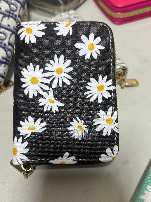 Black Flowered Cardholder - 1